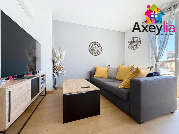 Le Coteau (42120) A VENDRE - LE COTEAU - APPARTEMENT T3 RÉNOVÉ AVEC TERRASSE PRIVATIVE ET CAVE