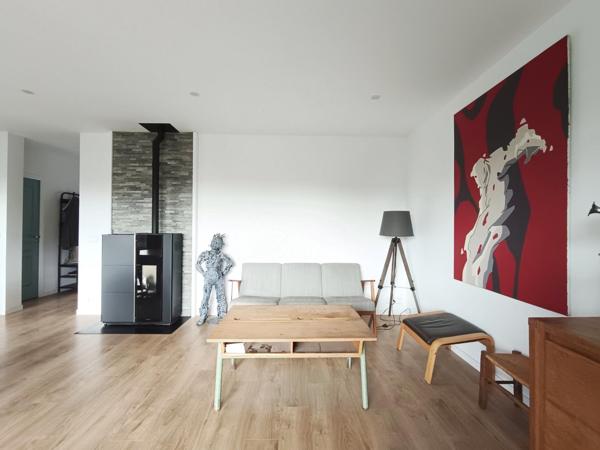 Maison à Elven, 56250 - 6 pièces 169m²