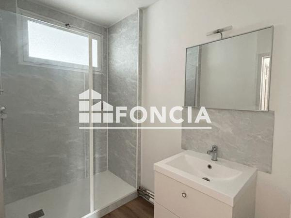 Location Appartement 3 pièces 66.8 m² - 65-67 ET 69 RUE MAINDRON Cholet 49300