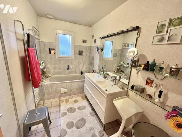 Maison de plain-pied avec locataire en place 