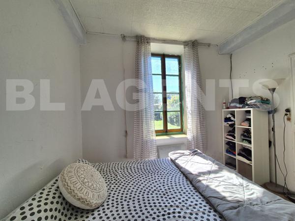 Rare sur le secteur de Léran : un ancien restaurant transformé en plusieurs habitations, idéal pour 