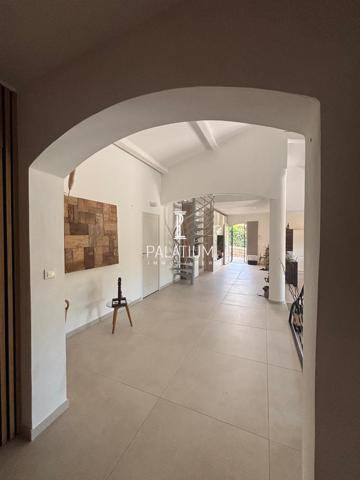 St Raphael Charmante Maison avec piscine 160 m2
