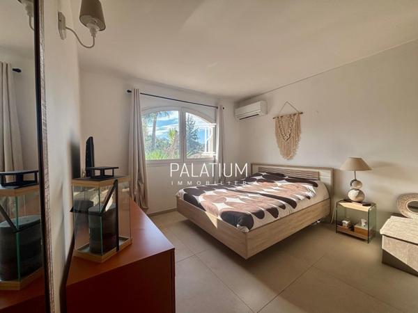 St Raphael Charmante Maison avec piscine 160 m2