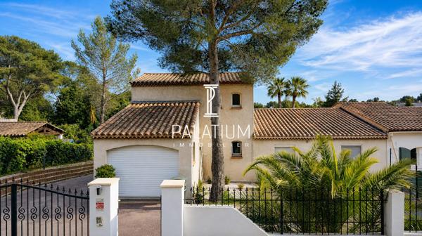 St Raphael Charmante Maison avec piscine 160 m2
