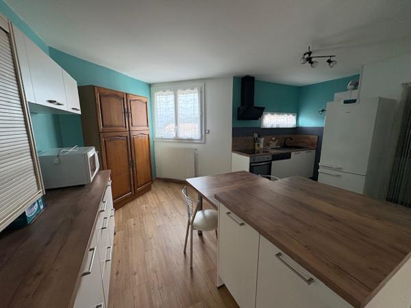 Appartement à louer 790 € CC CARCASSONNE 3 p 90 m² DPE C