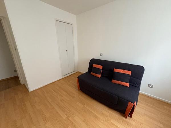 Appartement à louer 760 € CC CARCASSONNE 3 p 90 m² DPE C