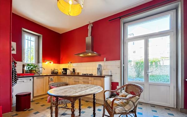 Maison à vendre    6 pièces •  Périgueux