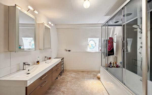 Maison à vendre    6 pièces •  Périgueux