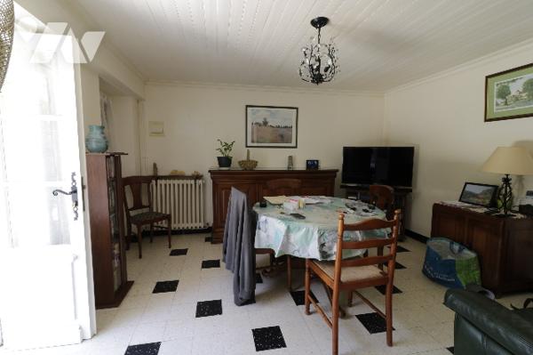 A VENDRE - VITRAC - Maison de 141 m² sur parcelle de 99770 m²