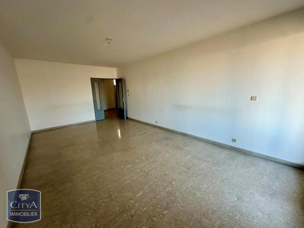 Appartement à louer 2 pièces 70.8m²