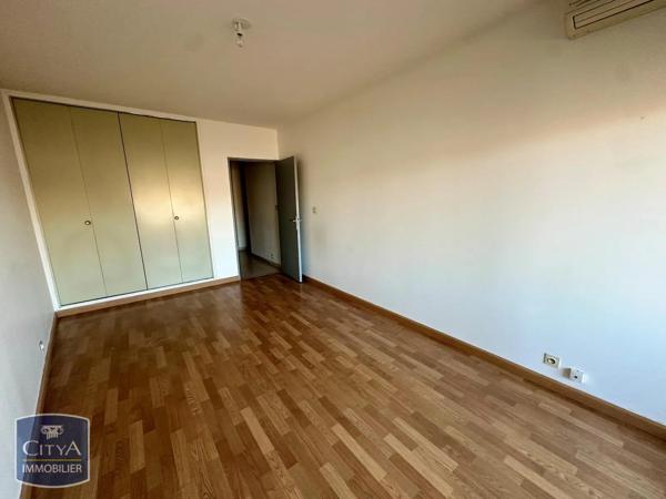 Appartement à louer 2 pièces 70.8m²