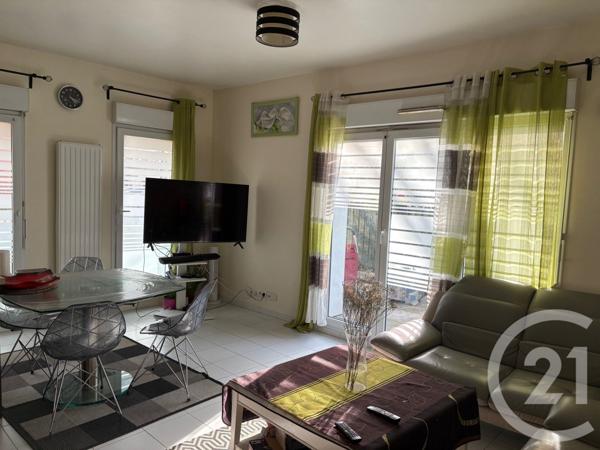 Appartement F4 à vendre  4 pièces - 72,75 m2 L HAY LES ROSES - 94