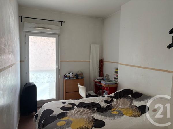 Appartement F4 à vendre  4 pièces - 72,75 m2 L HAY LES ROSES - 94