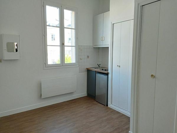 Appartement à louer  1 pièce • 13,99 m2 Compiègne