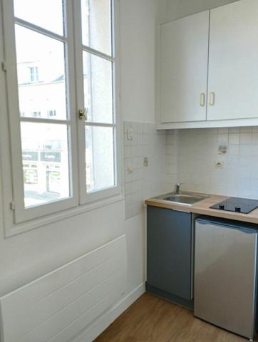 Appartement à louer  1 pièce • 13,99 m2 Compiègne