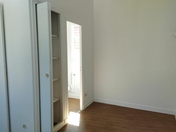 Appartement à louer  1 pièce • 13,99 m2 Compiègne