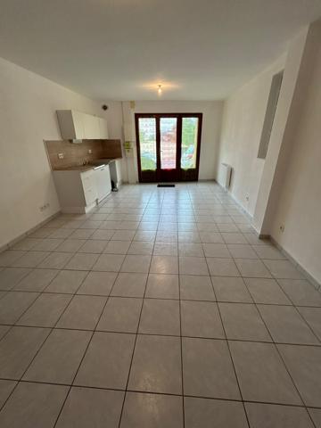 Appartement T3 650€ REF. : LA2430