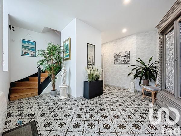 Maison de ville 7 pièces de 195 m² à Agen (47000)