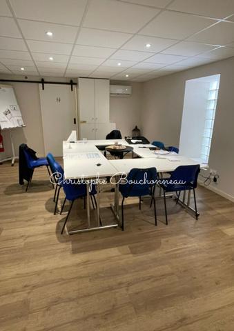 Vente Immeuble de rapport85 m² - 3 Pièces - MORTAGNE SUR SEVRE (85290)