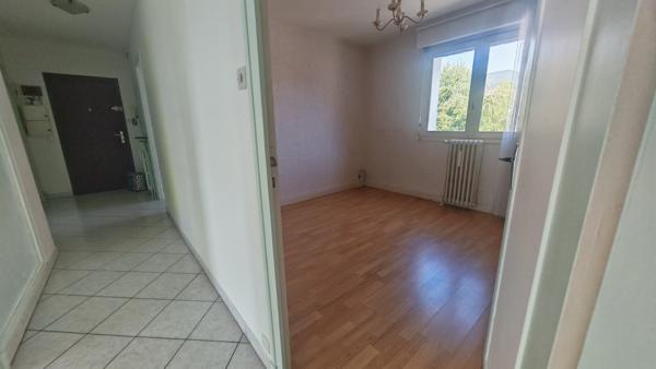 Appartement
         4 pièces
        - 79 m² 169 000 € *