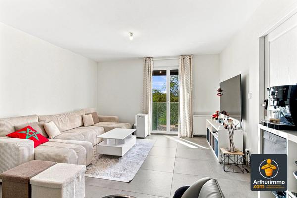 Location                                                      Appartement
                        
                     3 pièces                      60 m2                     à Charly