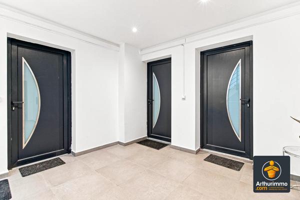 Location                                                      Appartement
                        
                     3 pièces                      60 m2                     à Charly