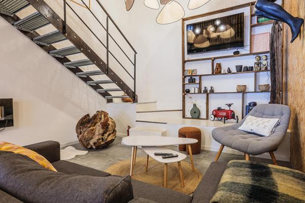Local commercial réhabilité en loft atypique au coeur de la ville