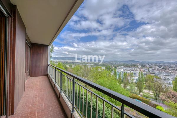 Appartement t5 + cave