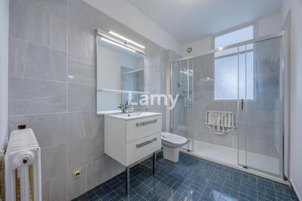 Appartement t5 + cave