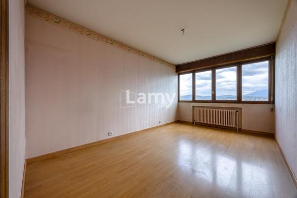 Appartement t5 + cave