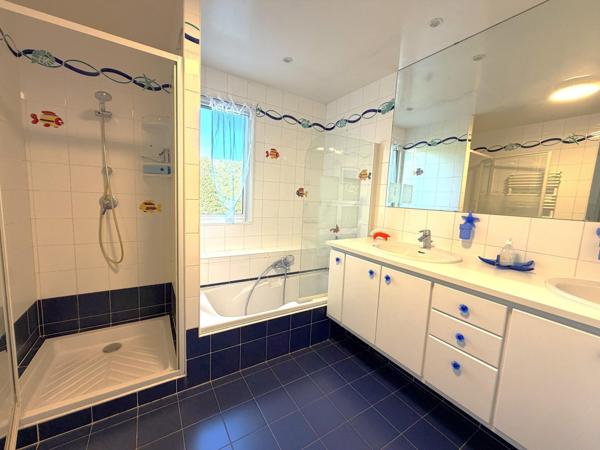 Cadenet, Villa 7 piéces 6 chambres sur 2000m²