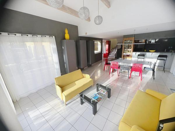 Cadenet, Villa 7 piéces 6 chambres sur 2000m²
