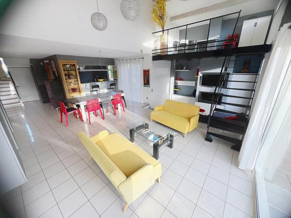 Cadenet, Villa 7 piéces 6 chambres sur 2000m²