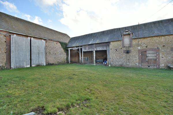 Dangeau (28160) CORPS DE FERME 13500 M²