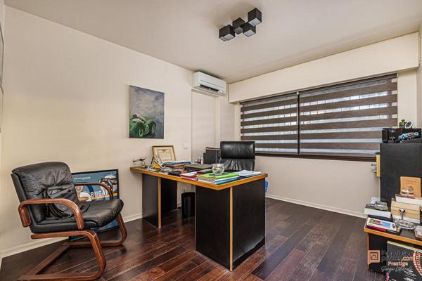 Marseille 13008 - Appartement Villa Triplex T4/5 d'exception avec jardin, terrasse, piscine, en bordure du Parc Borely 1.495.000