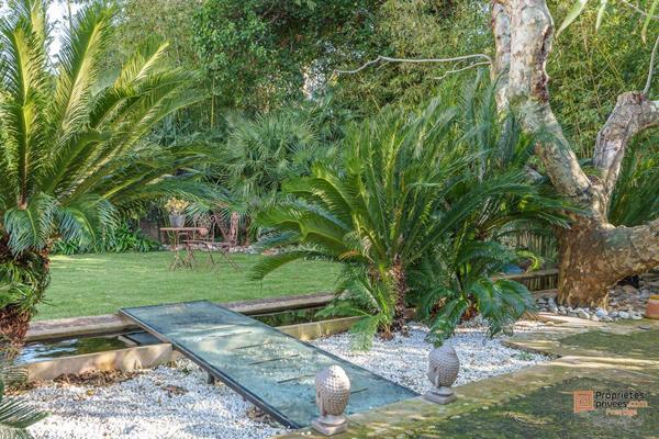 Marseille 13008 - Appartement Villa Triplex T4/5 d'exception avec jardin, terrasse, piscine, en bordure du Parc Borely 1.495.000