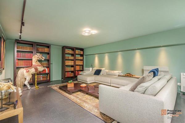 Marseille 13008 - Appartement Villa Triplex T4/5 d'exception avec jardin, terrasse, piscine, en bordure du Parc Borely 1.495.000