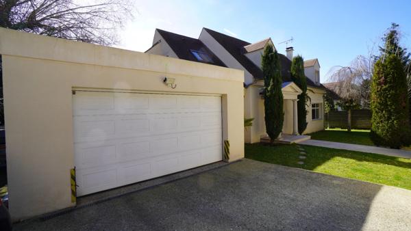 Maison à vendre 9 pièces MONTMORENCY (95)