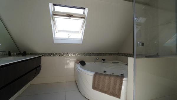 Maison à vendre 9 pièces MONTMORENCY (95)