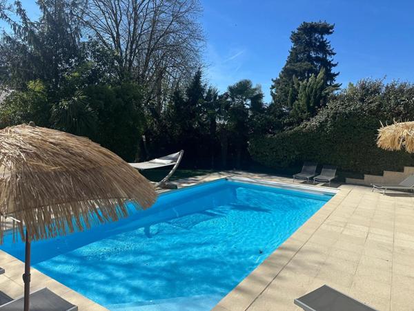 Maison à vendre 9 pièces MONTMORENCY (95)