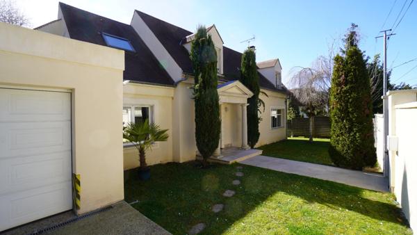 Maison à vendre 9 pièces MONTMORENCY (95)