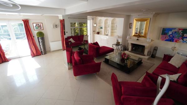 Maison à vendre 9 pièces MONTMORENCY (95)