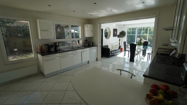 Maison à vendre 9 pièces MONTMORENCY (95)