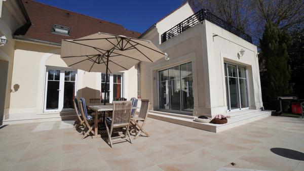 Maison à vendre 9 pièces MONTMORENCY (95)