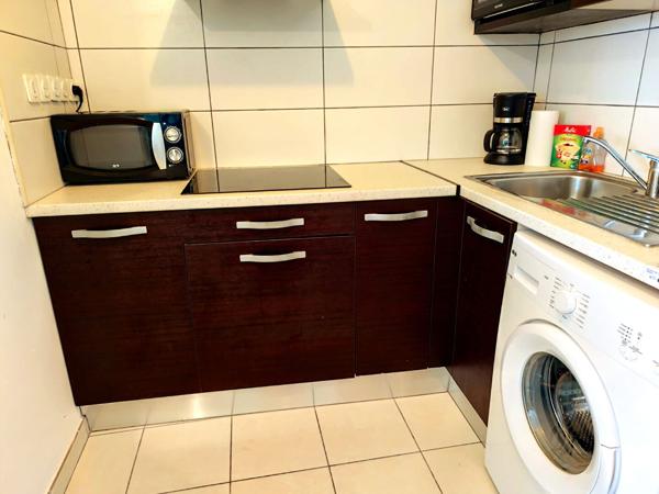97400 SAINT DENIS A LOUER - Saint-Denis - Centre-ville - Appartement T2 meublé - Rue des manguiers