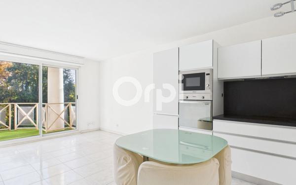 Appartement à vendre    2 pièces • 34 m2 Mandelieu-la-Napoule