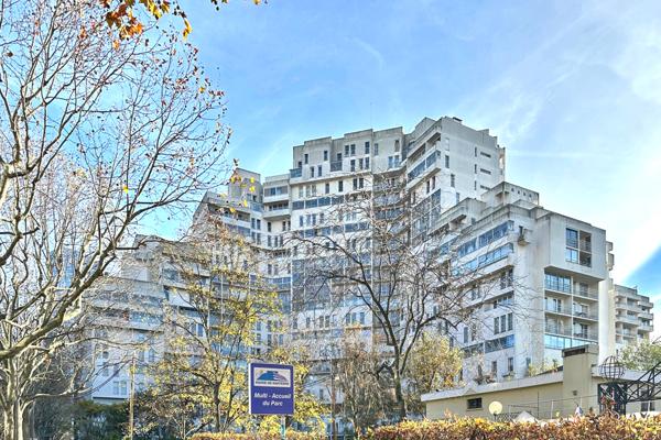 Nanterre (92000) Appartement traversant de 4 pièces sur 90,98 m² Carrez avec balcon, cave et box fermé en sous-sol pour 420 000
