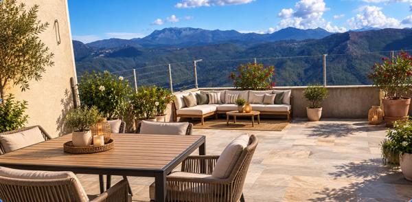 ANTISANTI- Maison de village rénovée, jardin, terrasse et superbe vue montagnes
