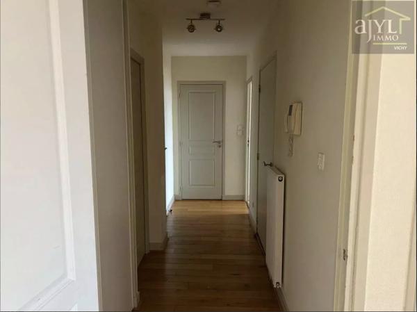 Appartement
         3 pièces
        - 74 m² Exclusivité 135 000 € *