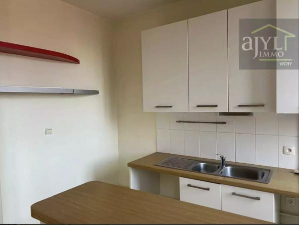 Appartement
         3 pièces
        - 74 m² Exclusivité 135 000 € *